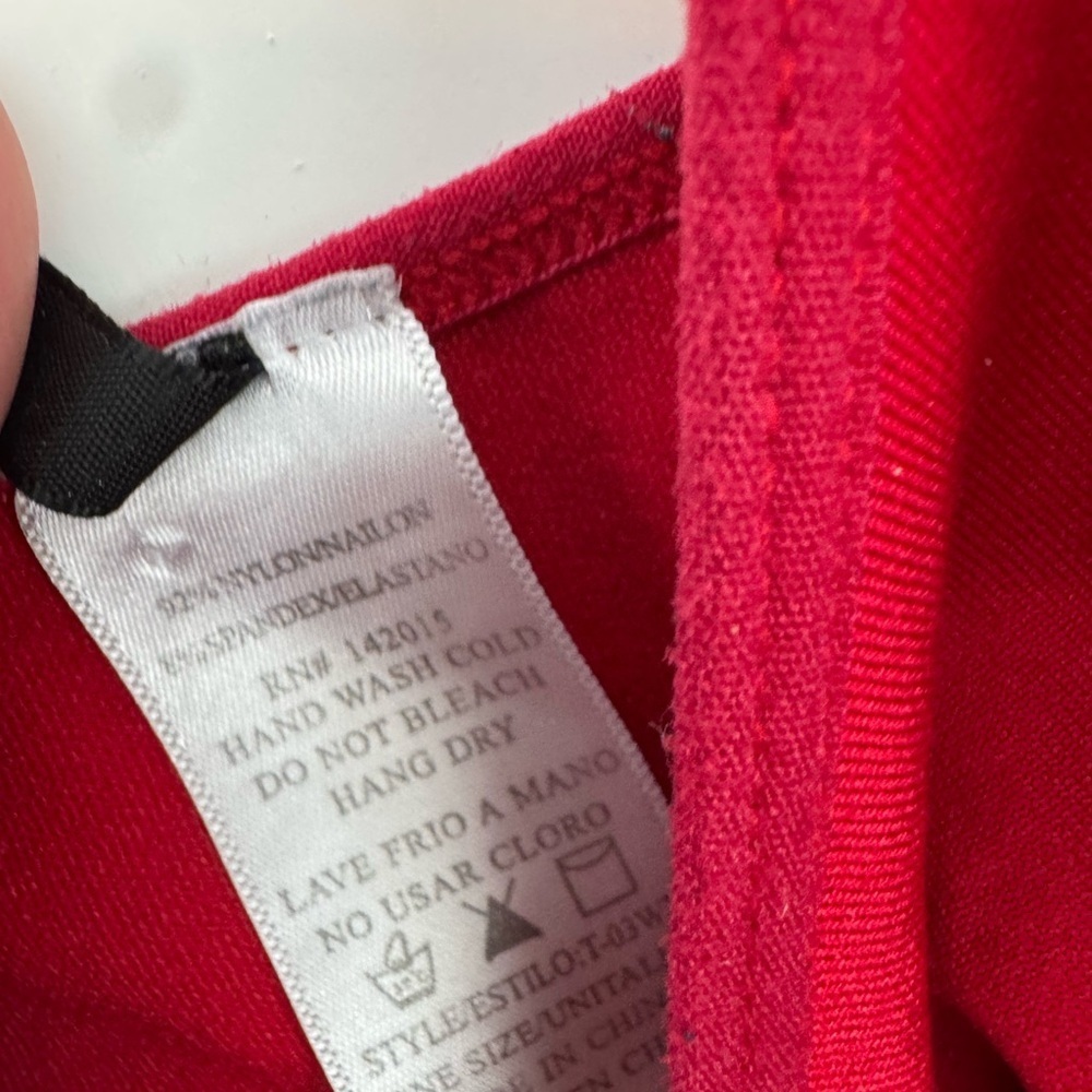 Simple Red tank top, quality material not flimsy. Perfect for layering or alone! - Picture 4 of 6
